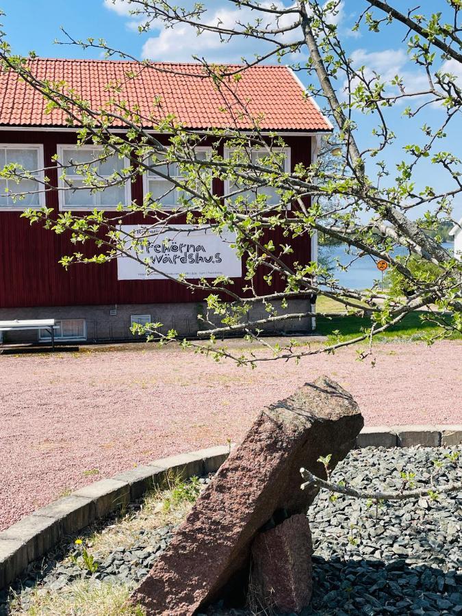 Trehoerna Waerdhus & Vandrarhem Trehorna Esterno foto