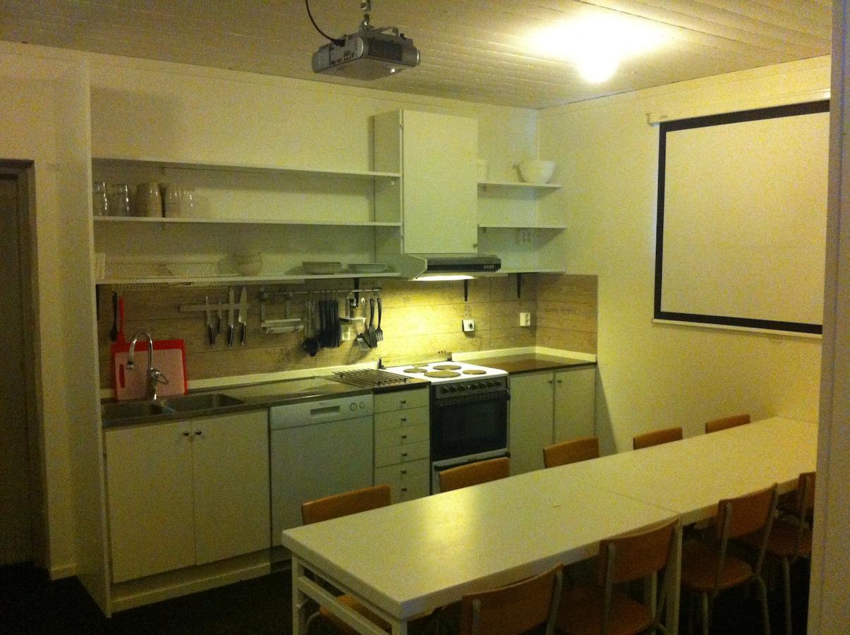 Trehoerna Waerdhus & Vandrarhem Esterno foto